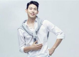 'UN 출신' 배우 최정원, 스토킹 혐의 입건…긴급응급조치 명령