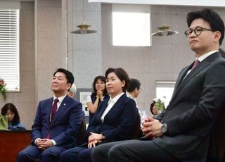 한동훈·안철수, '상식' 외치며 전당대회 투표 독려…숨은 시그널?