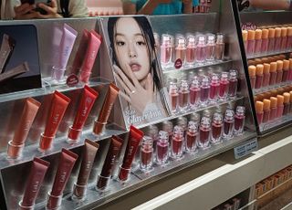 구다이글로벌, 색조 브랜드 '라카' 인수 1년 만에 매각