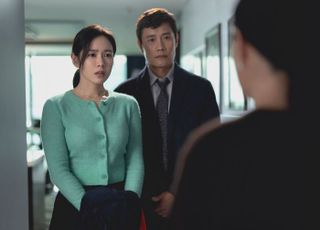 '어쩔수가없다' 이병헌·손예진, 마침내 부부로 만났다