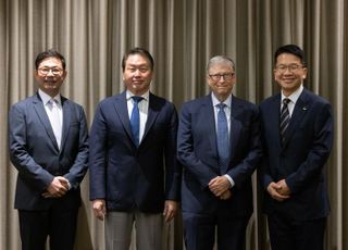 최태원, '방한' 빌 게이츠 만난다…바이오·에너지 협력 모색