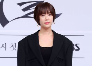 회삿돈 43억원 횡령한 황정음, 징역 3년형 구형