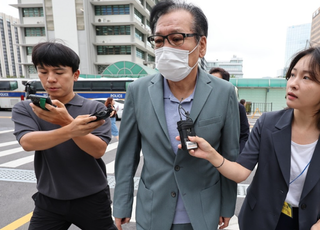 '건진법사' 전성배씨 구속…법원 "증거 인멸 우려"