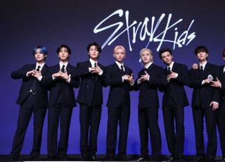 스트레이 키즈 '정규 4집 '카르마'와 함께 컴백
