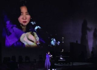 스크린 스타가 점령한 연극 무대 [‘쏠림’에 신음하는 연극계①]