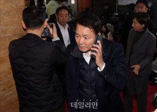 성일종, 김문수 사퇴 요구…"당 변화 위해 새롭고 젊은 세력 등장해야"