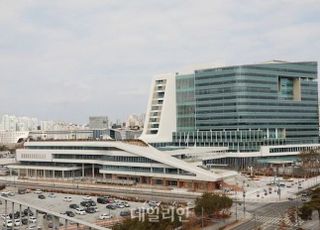 꽉 막힌 인사…1·2급 장기 공석에 업무 처리도 ‘딜레이’ [조직개편②]