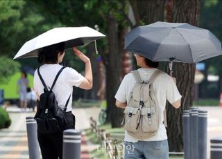 [내일날씨] '낮 최고 35도' 무더위…일부 지역 비·소나기