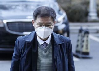 'KBS 검언유착 오보 관여' 신성식 전 검사장 1심 무죄
