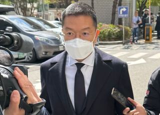 국세청, 올봄부터 LG家 맏사위 윤관 회사 훑었다…역외탈세 전방위 조사