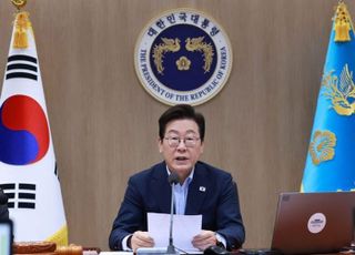 李대통령 "외교도 결국 사람이 하는 일…국익 지키려면 마음 얻어야"