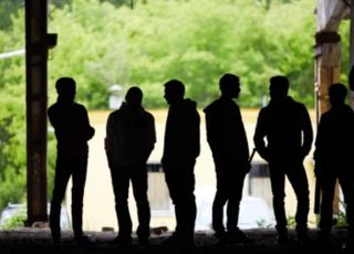 업주에 보호비 강요해 1300만원 갈취…4온라인 슬롯사이트 조폭 일당 실형