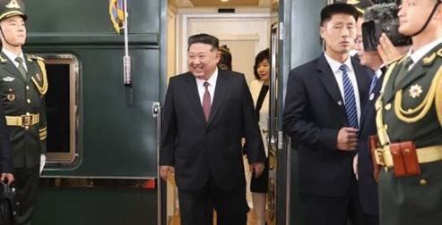 김정은 訪中에 딸 주애 동행한듯…후계자 관측에 무게 실린다