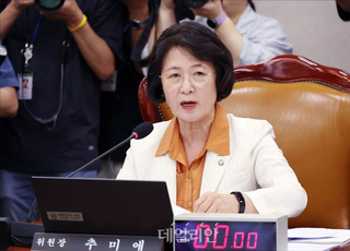 "기괴하고 엽기적인 회의" 아수라장 법사위서 검찰개혁법·특검법개정안 속도전