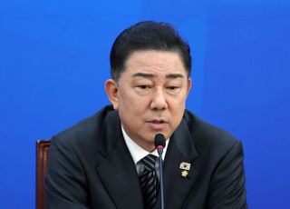 '망신주기' CCTV·'위헌소지' 특별법원…논란에 김병기 정면돌파