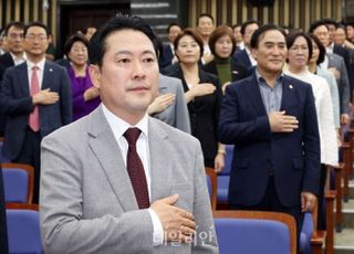 李대통령에 정면승부 건 장동혁, '협치' 이끌어내야 [기자수첩-정치]