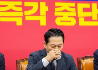 18개월 동안 7번 바뀐 장동혁, 이번엔 중도 보수?