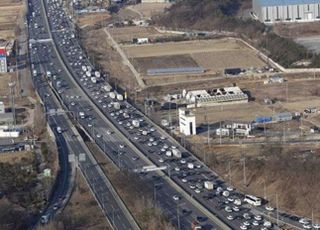 도로공사 "9월 교통량 늘고 도로작업 많아…교통사고 주의"