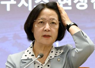 추미애 "CCTV 속 윤석열, 추하디추한 모습만"