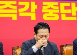 18개월 동안 7번 바뀐 장동혁, 이번엔 중도 보수?