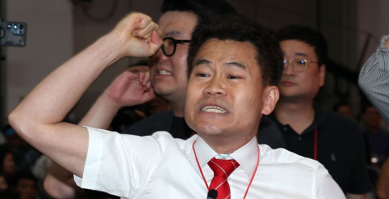 "밖에서 때리고 안에선 혼란"…국민의힘, 9개월 앞둔 지방선거 '고민'