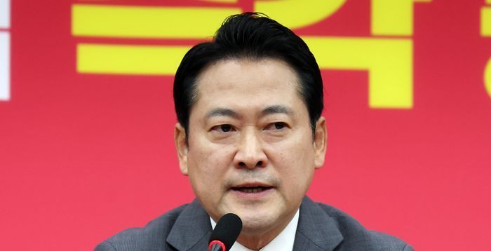 장동혁 "특견, 권력의 추 조금만 기울어도 주인 물어뜯을 준비"