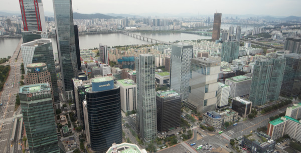 상반기 호실적 증권주…하반기에는 정책 모멘텀에 올라탄다 