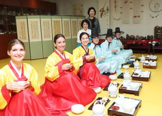 가천대 의대, 외국 의대 교환학생 대상…한국 다례(茶禮)교육