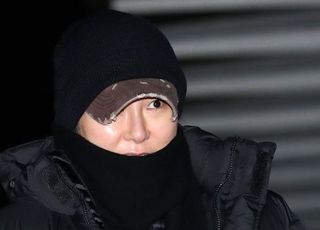 '최서원 조카' 장시호 12층서 투신...아래층 난간 걸려 살았다