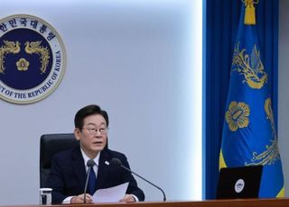 李대통령 "외국인 노동자 부당대우·임금체불 실태 조사하라"