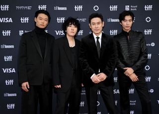 '굿뉴스', 토론토서 베일 벗었다…월드 프리미어 성료