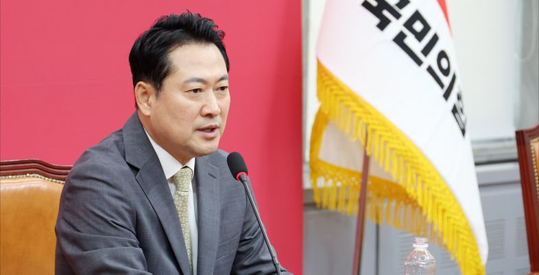 지지율 정체기 겪는 국민의힘…해법은 '무당층' 공략
