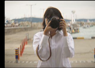 상실을 기록하고 치유하는 '영미 사진관' [D:쇼트 시네마(132)]