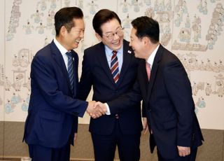 李대통령~여야 지도부 오찬 성사…정청래·장동혁 드디어 '악수'