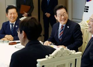 여야, 민생경제협의체 구성 합의…장동혁 제안에 정청래 화답