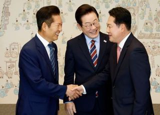 정청래, 李대통령과 사전 단독회동…"오늘은 장동혁 말씀 경청하겠다"