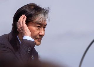 '성비위 파문' 혁신당, 비대위 전환…'리더십 타격' 조국, 조기등판할까