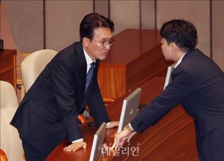 정청래~우상호, 검찰개혁 갈등설 '솔솔'…김민석 "이견 없다" 진화 부심