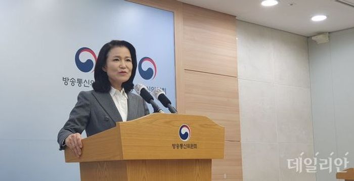"법 바꿔 사람 잘라내는 건 숙청"…이진숙 방통위원장 '소송' 시사(종합)