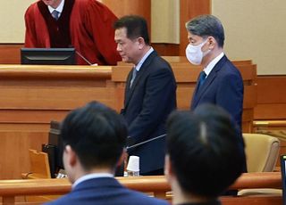 조지호 탄핵심판 1차 변론…"헌정질서 위협" "세 차례 항명으로 계엄 실현 막아"