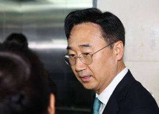 신범철 전 국방차관, 채상병 특검 출석…'수사외압' 관련 피의자 신분
