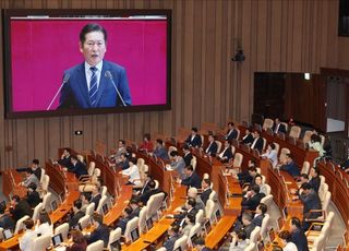정청래 연설 중 "그래됐으면 좋았을낀데"?…鄭 "망언 자수하고 사과하라"