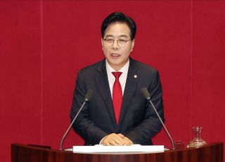 "李정부 100일은 '혼용무도'"…송언석 "파멸의 절벽으로 가속페달"
