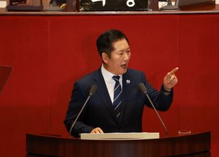 정청래 장군에 송언석 멍군이냐…정기국회 시작부터 '전운'