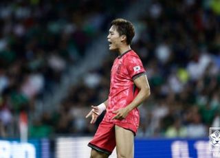 '내 무릎이 어때서' 멕시코 강타한 오현규, 그라운드에서 완전 입증