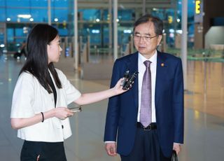 [속보] 조현 외교장관 "귀국 한국인 美재입국시 불이익 없다는 확약받아"