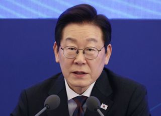 [속보] 李대통령 "앞으로 남은 4년 9개월은 '도약과 성장의 시간'"