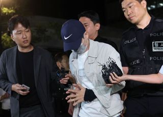 특검팀, '삼부토건 주가조작' 이기훈 체포 후 첫 소환…김건희 역할 추궁