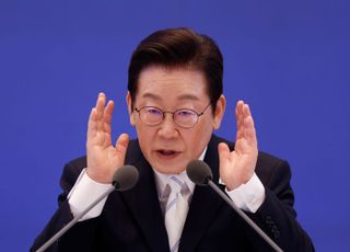 [100일 기자회견] 李대통령 "구더기 싫다고 장독 없애면 되겠냐…보완수사권 치밀히 검토"