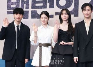 "순수함 있던 시절"… '백번의 추억' 김다미·신예은이 소환한 1980년대 감성 [D:현장]